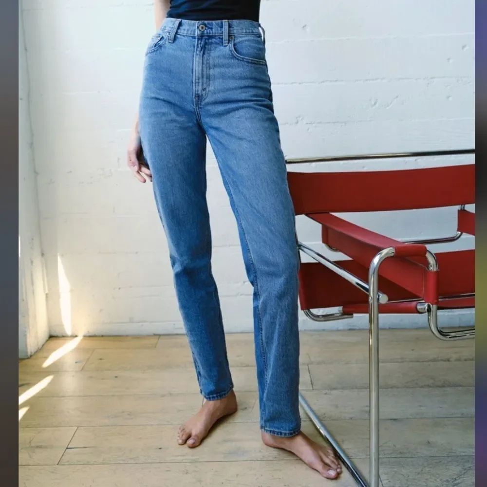 Abercrombie and Fitch Slim Straight Ultra High Rise Jeans